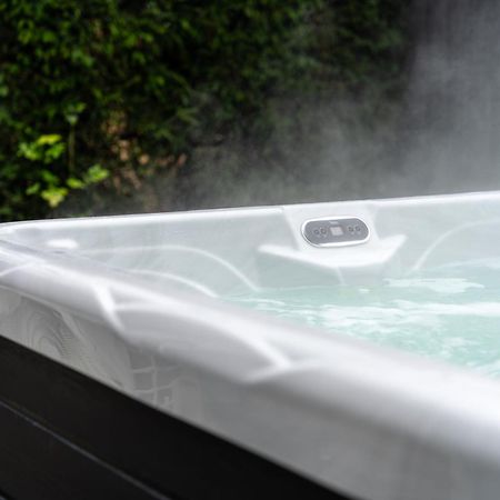De Luxe Bed &Wellness Villa 's-Hertogenbosch  Eksteriør billede